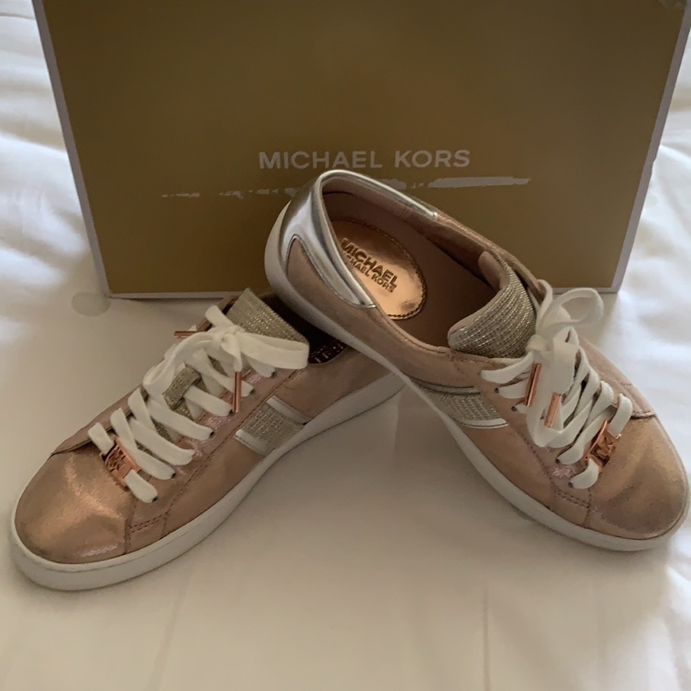 Michael Kors Keaton Stripe Rose/Silver (7) - Picture 4 of 7